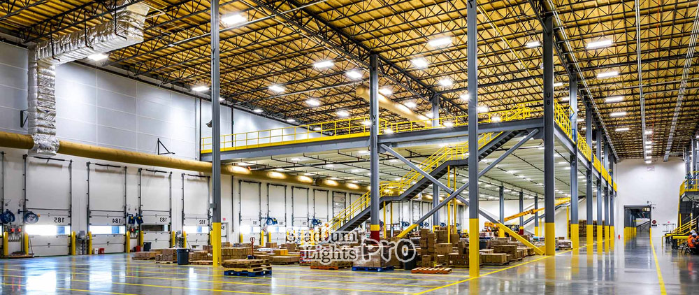high bay lighting fixtures used in distribution center
